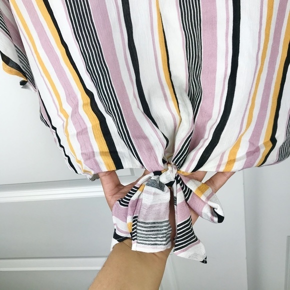 NWT Lumiere V-Neck Stripe Print Front Tie Top- S - Picture 8 of 10